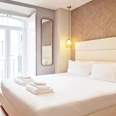 Chic In Downtown Baixa, Historic Center *